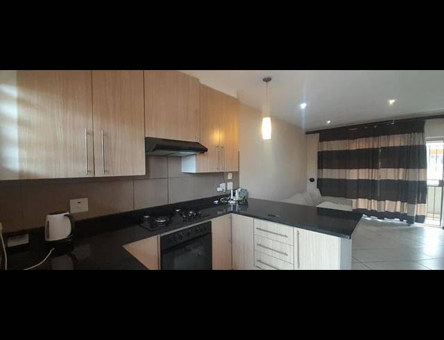 2 BEDROOM PROPERTY TO RENT IN MONAVONI